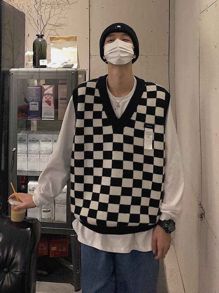 V-collar Preppy Style Chessboard Plaid Sweater Vest Knitted Sweater Men