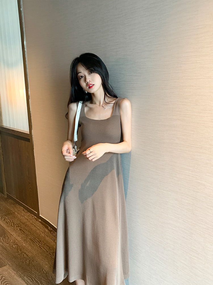 Black Bottoming Knit Suspender Dress Vest For Women With Slim Fit